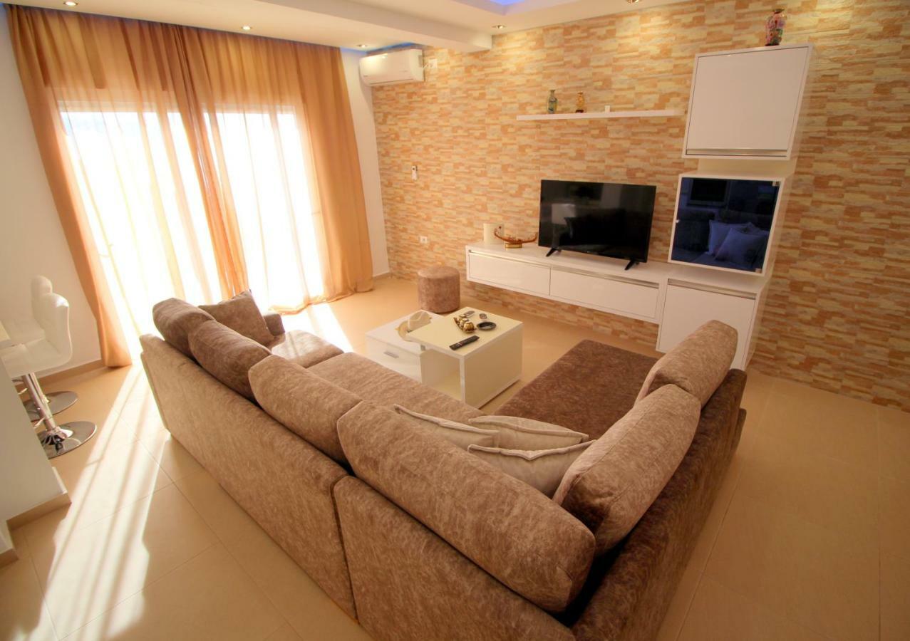 Le Gjero Luxury Villa Ксамил Екстериор снимка