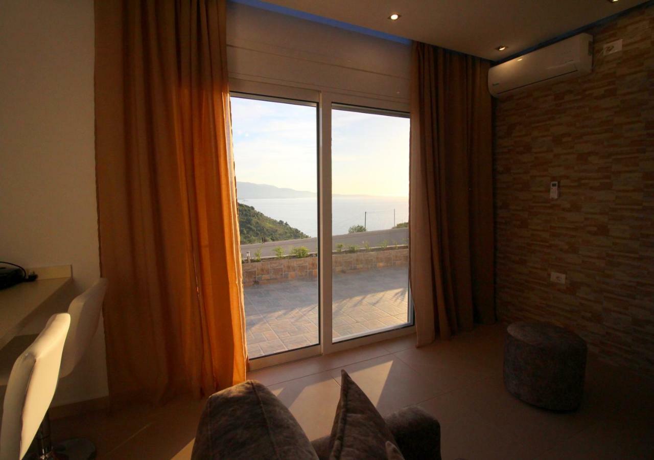 Le Gjero Luxury Villa Ксамил Екстериор снимка