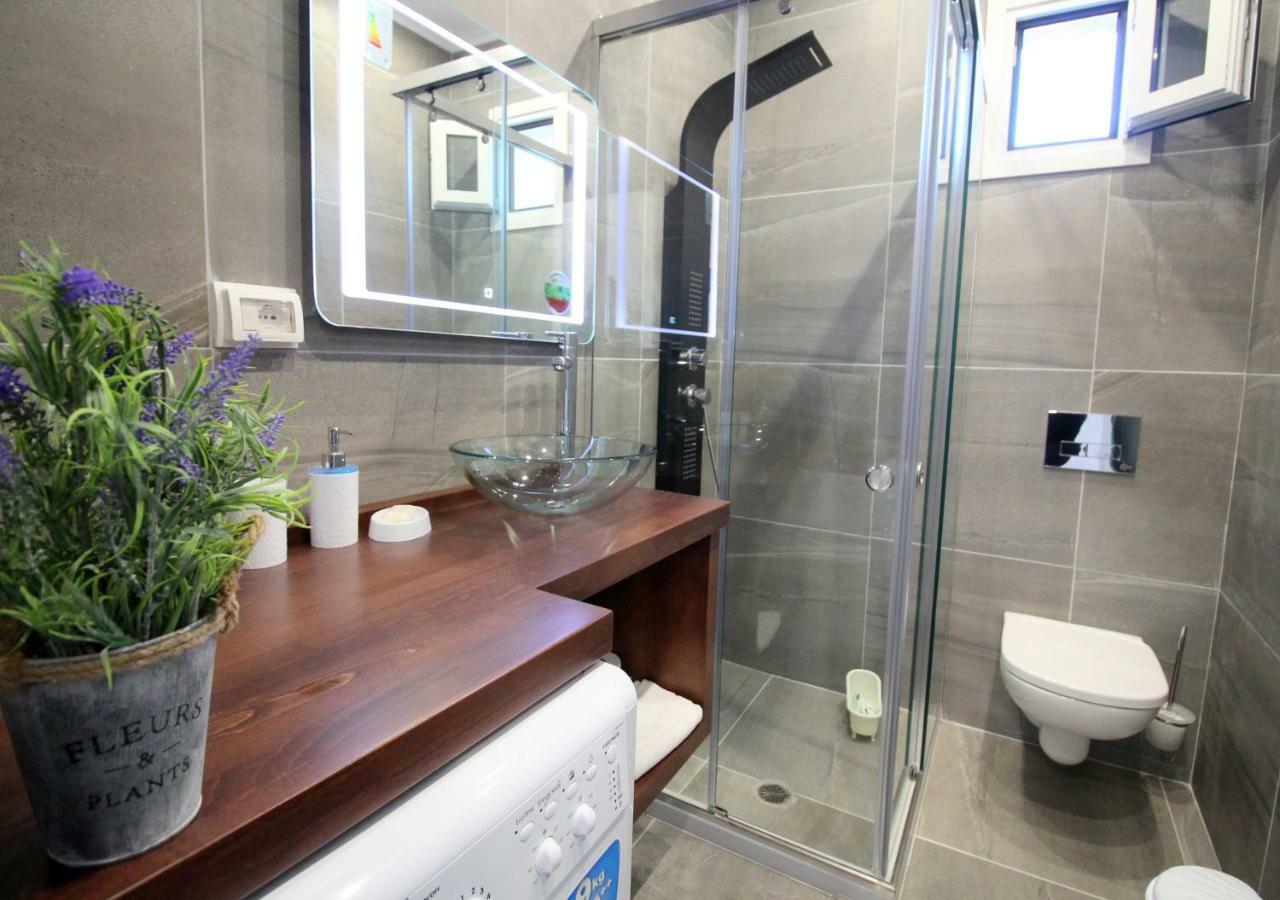 Le Gjero Luxury Villa Ксамил Екстериор снимка